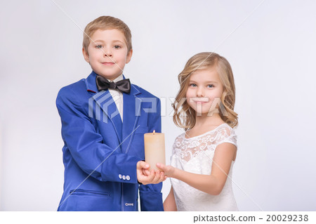 Little loving couple  celebrating wedding  20029238