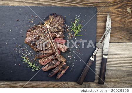 Dry Aged Barbecue T-Bone Steak 20029506