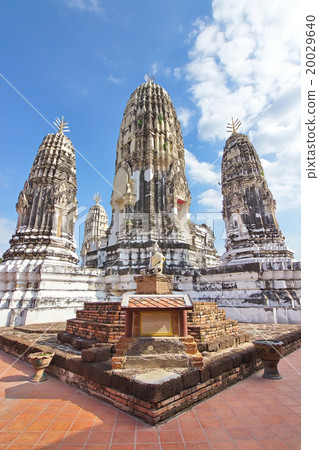 Wat Phra Mahathat pagodas in Ratchaburi Thailand Wat Phra Mahathat pagodas in Ratchaburi Thailand 20029640