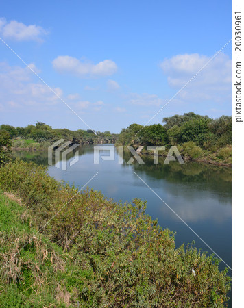 Watarase River 20030961