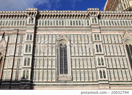 facade of Cathedral of Santa Maria del Fiore 20032794