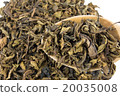aromatic green dry tea, isolated on white 20035008