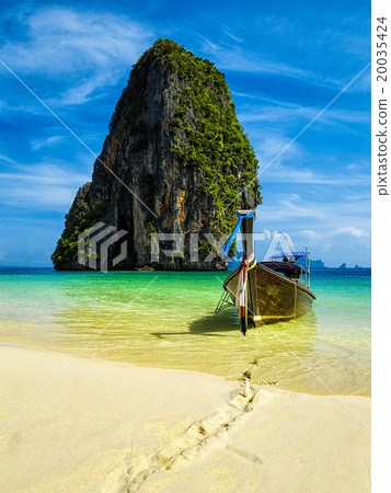 Long tail boat on beach, Thailand 20035424