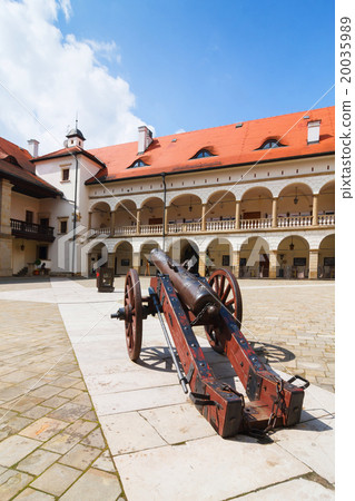 Courtyard of Niepolomice Castle, Poland Courtyard of Niepolomice Castle, Poland 20035989