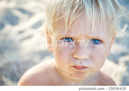 gloomy blond angel 20036426