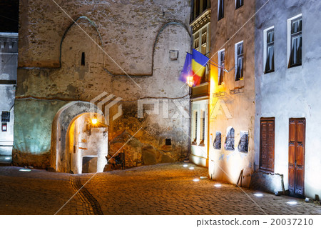 historical center of Sighisoara at night 20037210