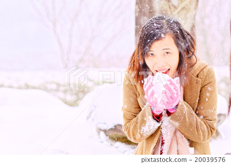 在雪地裡 20039576