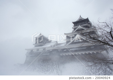 熊本城堡在暴風雪中跳舞 熊本城堡在暴風雪中跳舞 20040924