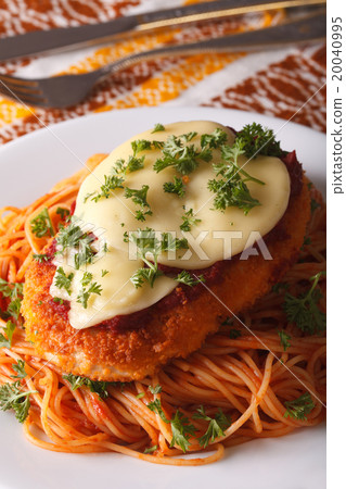 Italian food 20040995