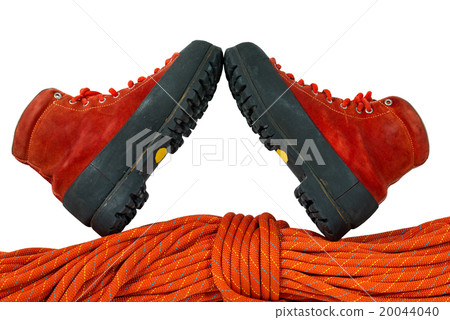 Mountaineering Boots and Rope 20044040