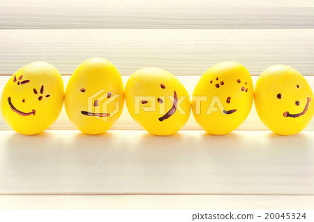 funny eggs 20045324