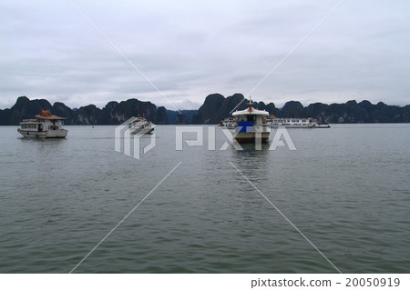 Halong Bay (Vietnam) 20050919