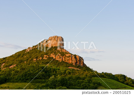 Solutre Rock, Burgundy, France 20051025