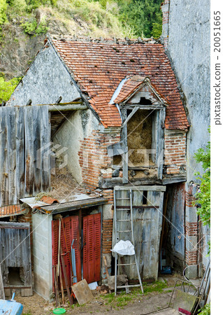 destroyed house, Boussac, Limousin, France destroyed house, Boussac, Limousin, France 20051665
