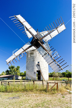windmill, Vensac, Aquitaine, France windmill, Vensac, Aquitaine, France 20051702