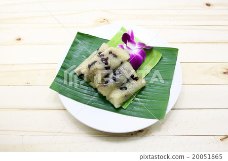 Traditional Thai dessert isolate white background 20051865