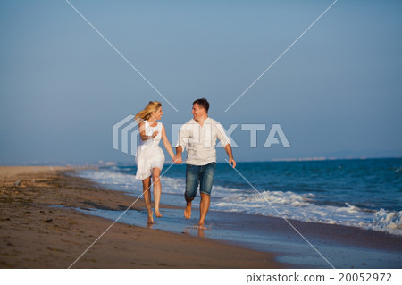 run on beach run on beach 20052972
