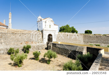gateway to Elvas, Alentejo, Portugal gateway to Elvas, Alentejo, Portugal 20053548