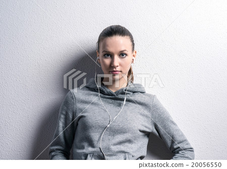 Beautiful young runner 20056550