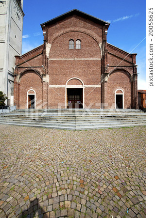 cardano   in  the old   church  closed bric  20056625