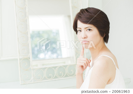 Beauty Image Young lady 20061963