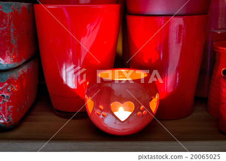 red flowerpots in the florist store red flowerpots in the florist store 20065025