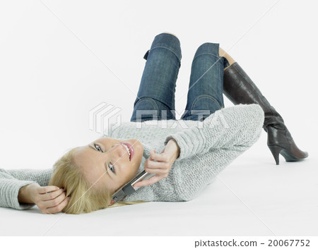 calling woman 20067752