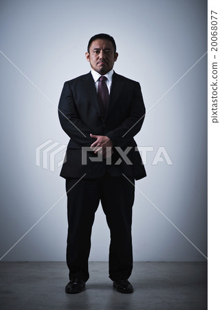 1 Middle Businessman 20068077