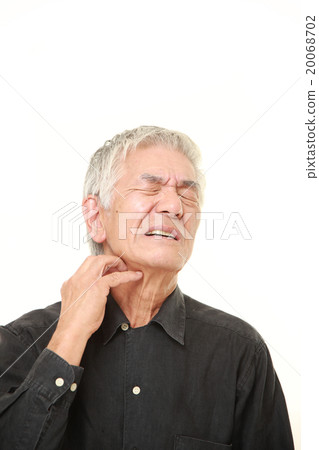 Elderly people who have been bitten by mosquitoes Elderly people who have been bitten by mosquitoes 20068702