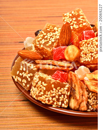 Turkish sweet delights, candied fruit 20069227