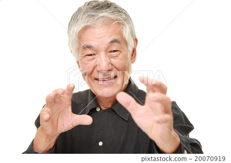 Elderly people using hand power Elderly people using hand power 20070919