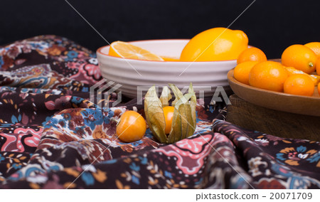 kumquat, physalis and lemon 20071709