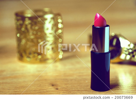 Still life of fashion woman 20073669