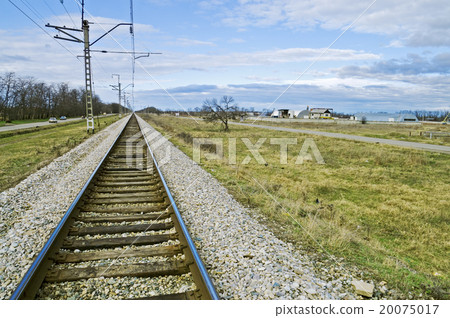 Railroad Embankment 20075017