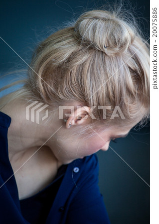 portrait of young beautiful blond woman 20075886