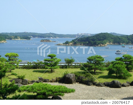 Garden and Ise Bay 20076417