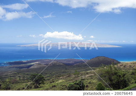 From Kaoholawe Island to Maui Island Pi Lani Highway -1 20076645