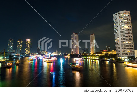 Night view last day of year celebration in Bangkok 20079762