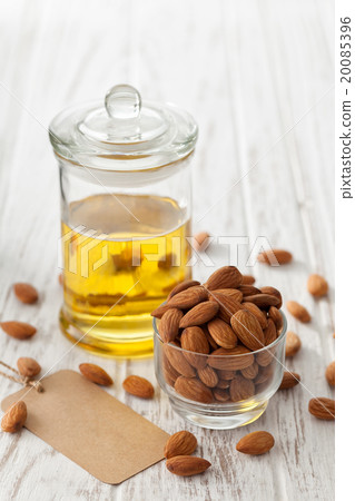 almond oil organic healthy nut vegan vegetarian 20085396