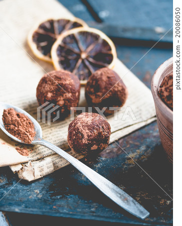 Handmade chocolate truffle, sweet dessert Handmade chocolate truffle, sweet dessert 20086050