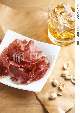 Sliced beef jerky vertical pulling 20087670