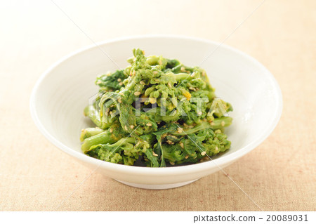 Rape blossoms with mustard 20089031