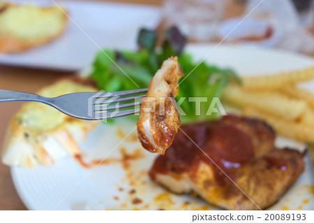 Fork and Spicy Chicken steak 20089193