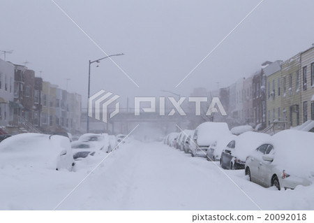 Snow covered residential street 20092018