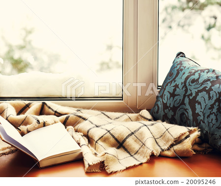 .Open notepad, pillow, pencils .Open notepad, pillow, pencils 20095246