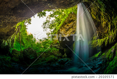 Cave waterfall 20105571