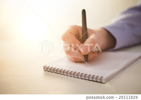 The male hand with a pen The male hand with a pen 20111829