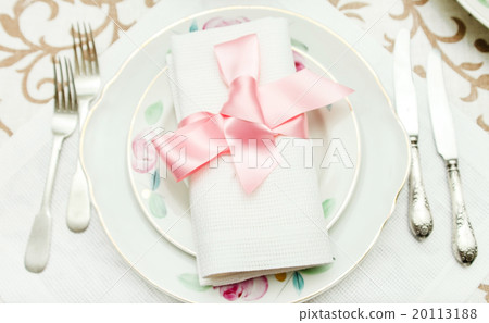 Romantic table setting for Valentines day Romantic table setting for Valentines day 20113188