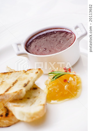 pate with toast 20113682