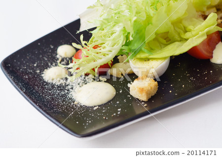 salad with egg 20114171